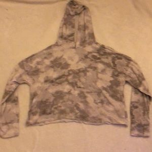 Cropped Hooded Gray Marble Top